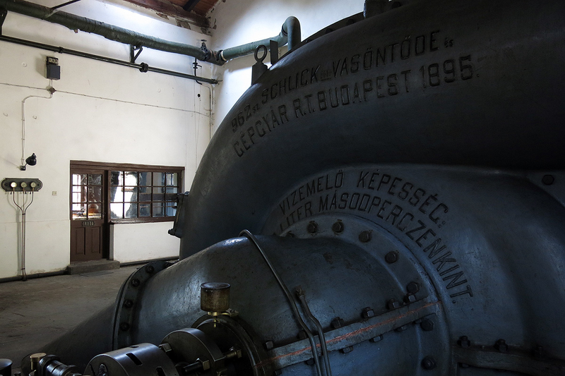Illustration for article titled Photo Essay: Inside a 120 Year-Old Steam Powered Water Pumping Station